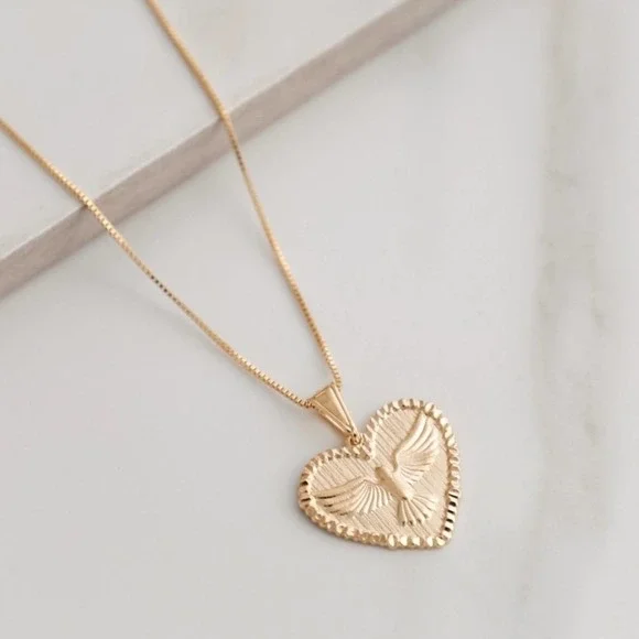 Dove Heart Necklace | 18k Gold Filled - Picture 2 of 8